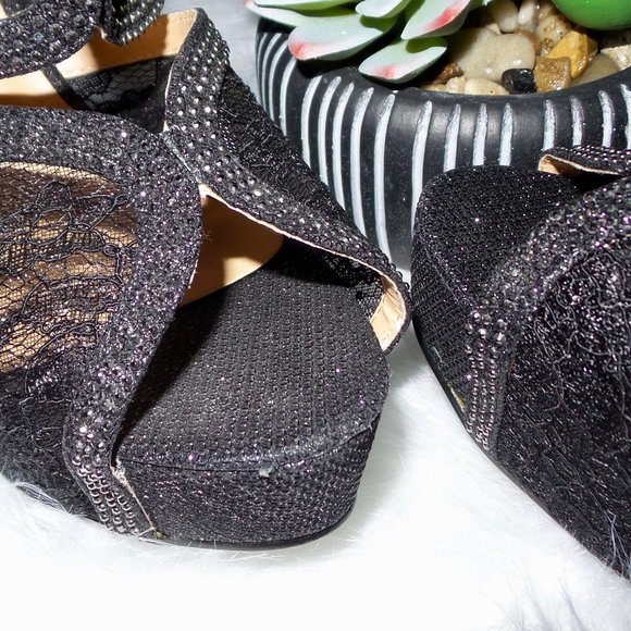 *SOLD* Platform Stilettos w/Rhinestone Accent - Picture 5 of 7